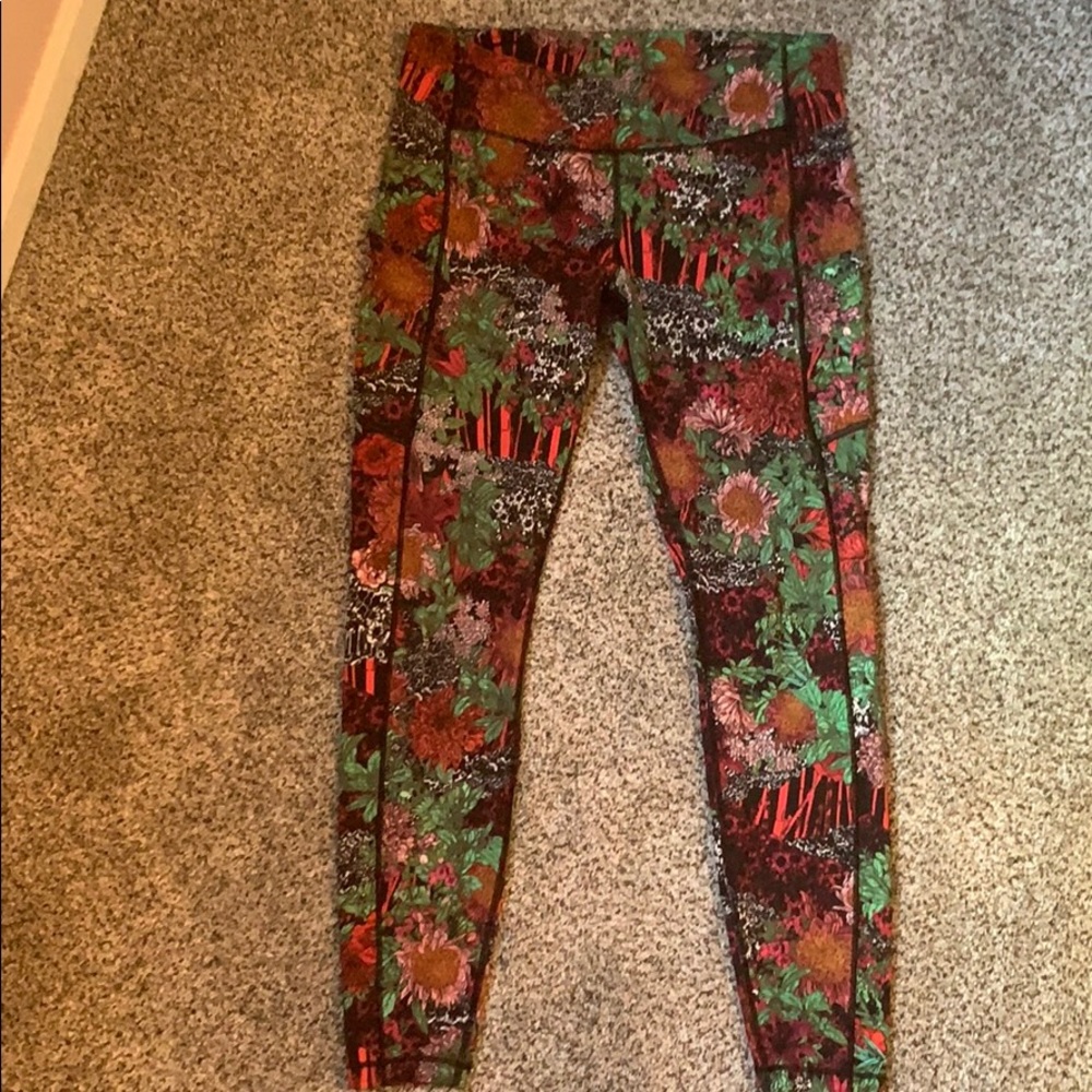 Lululemon Zen Garden Leggings 28 “ Size 10